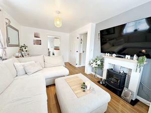 Lounge- click for photo gallery